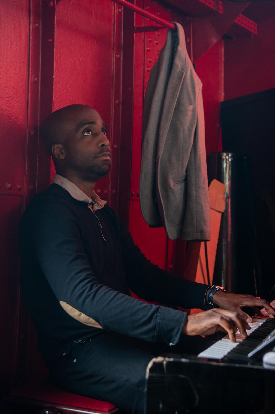 Oscar Richardson au piano
